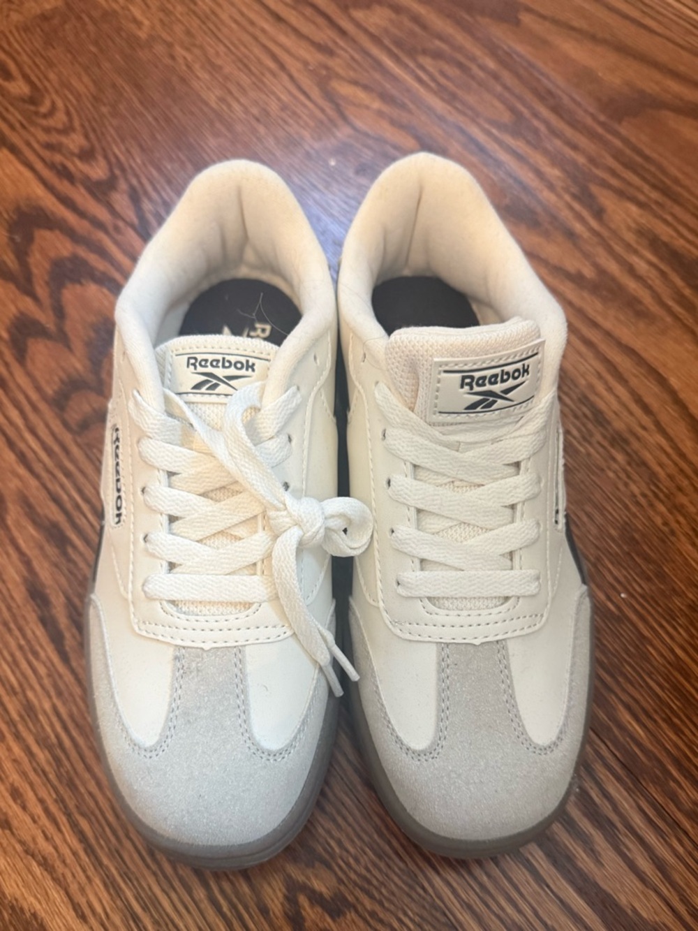 Reebok Low-Top Sneakers